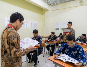 教室での座学の様子